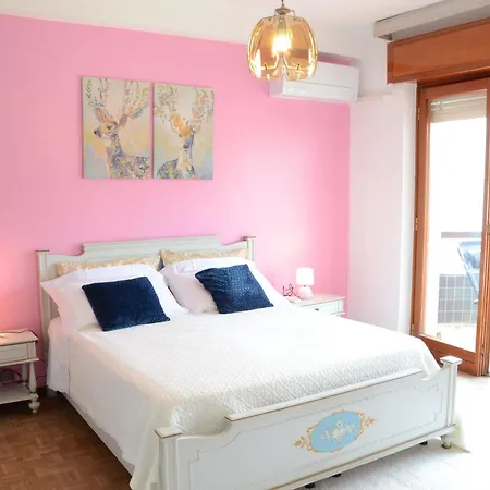 Big Romantic Lake View & Terrace Apartment Lecco